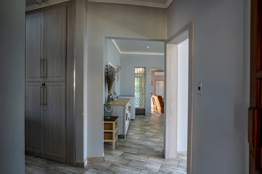 3 Bedroom Property for Sale in La Hoff North West